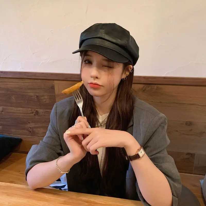 RICYGVM Pu Leather Berets For Women Autumn Winter Sunshade Duckbill Hat Fashion Vintage Octagonal C Girls Painter Artist Hats XJ250807