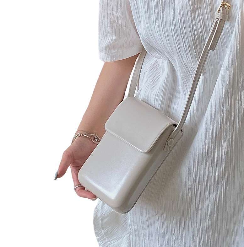 Designer Bags mobile phone bag Luxury small bag across the body Fashionable and versatile vertical single-shoulder small crossbody bag