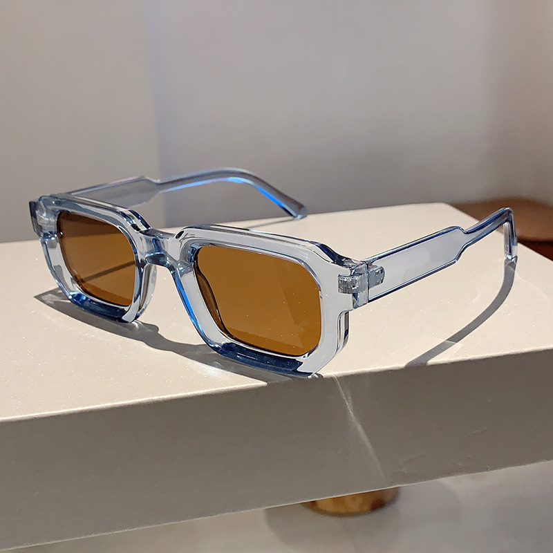 2025 New European and American Retro inspired Square Small frame Sunglasses for Women Simple High end Stylish
