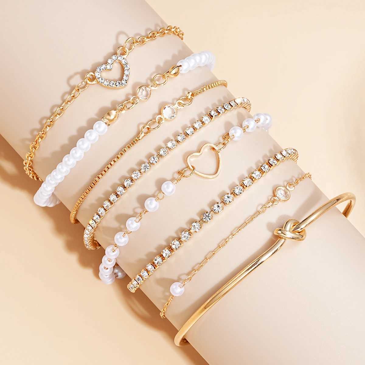 8-Piece Elegant Heart Rhinestone Stacked Bracelets For Women Gold Color Multi-Strand Pearl Chain Bracelet Party Fashion Jewelry W250807