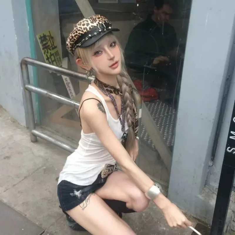 American Niche Leopard Print Newsboy Hats Women Personality Belt Buckle Design Street Trend Versatile Retro Flat Top Berets Y2k XJ250807