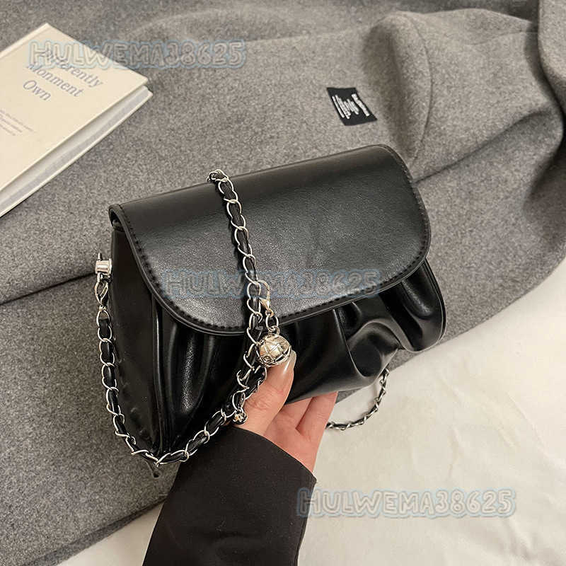 Fashionable Womens Bag 2025 Spring New Solid Color Pleated Handbag Cute Simple Chain Shoulder Crossbody Bag H250806