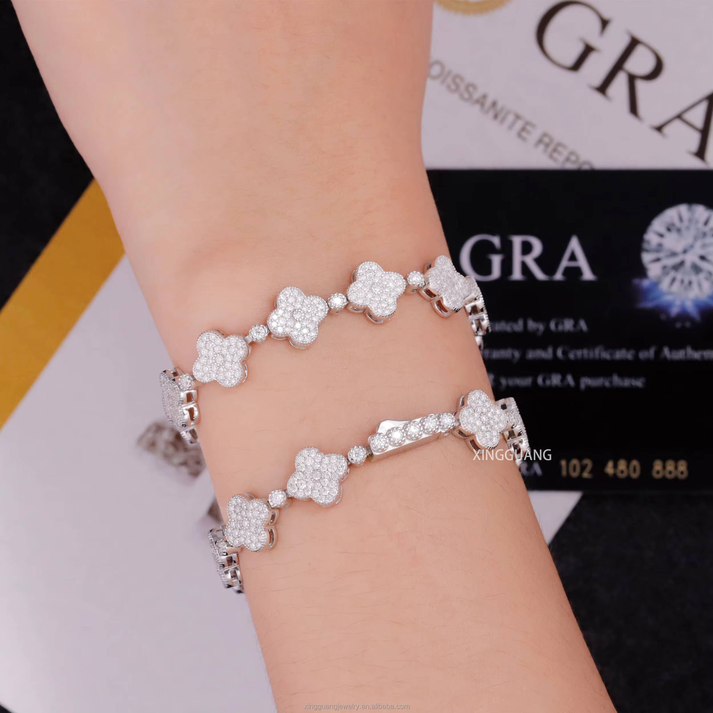 Fashion Style Moissanite Clover Bracelet 9mm Wide Hip Hop Women Bracelet Fine Jewelry S925 Silver VVS Diamond Clover Bracelet