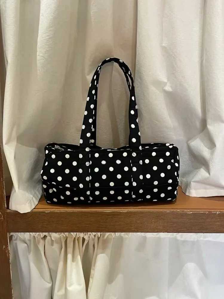 Black White Polka Dot Large Capacity Shoulder Bag Women 2025 New Korean Cute Style Underarm Bag Casual Versatile Travel Handbag Z250807