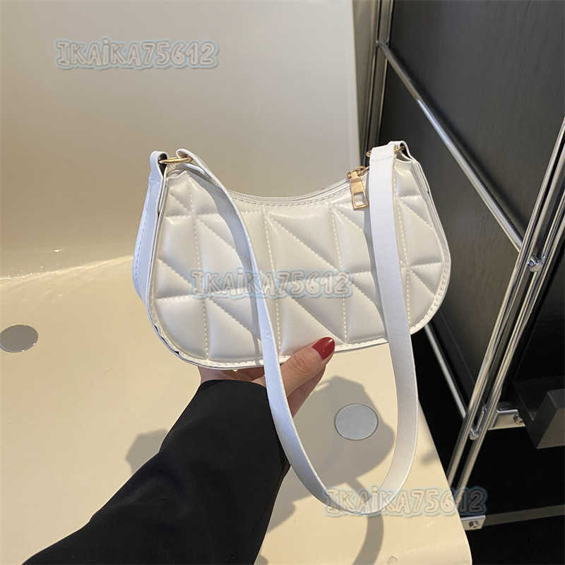 Womens Solid Color Simple Texture Single Shoulder Bag 2023 Winter New Versatile Underarm Bag Style Womens Bag H250806