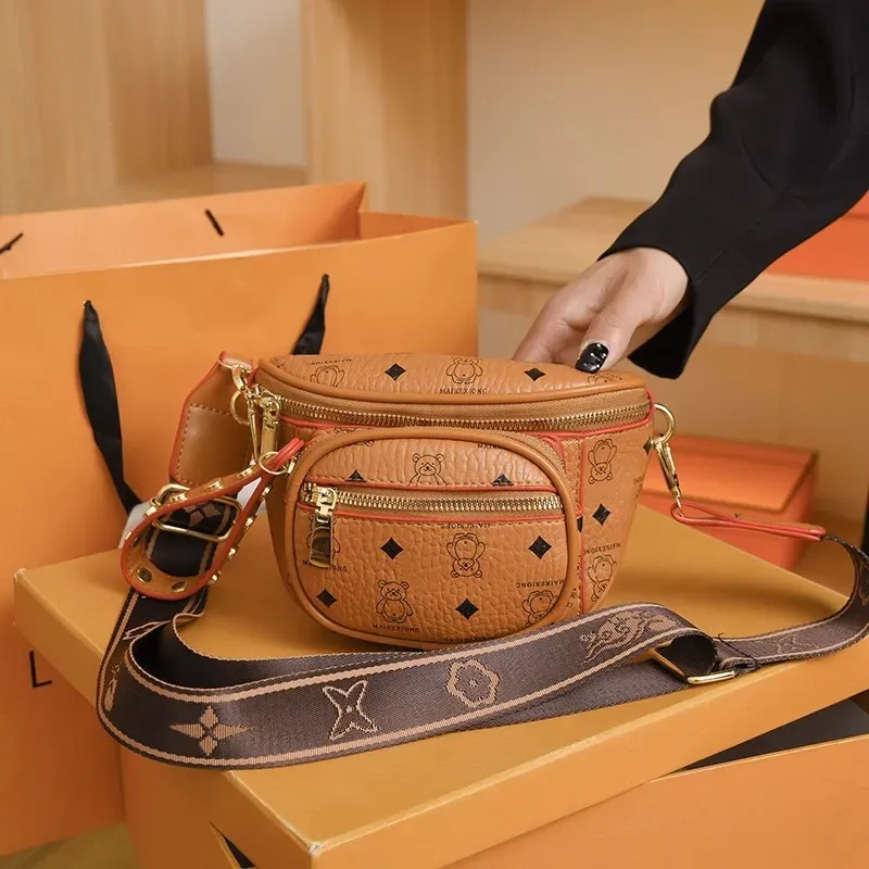 Designer Bag New Fashionable Luxury High Beauty Waist Bag Moonbud Bag Handbag Light Luxury Shoulder Bag Exquisite Explosive Crossbody Bag