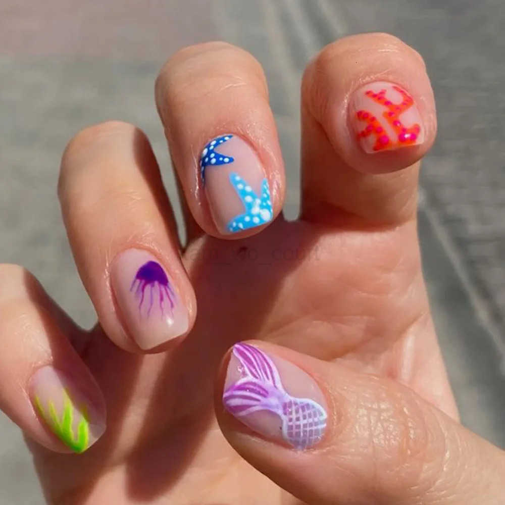 24Pcs Short Square Head Summer Fake Nails Colorful Gradient with Simple Design Full Cover False Nails Wearable Press on Nails Tips M250807