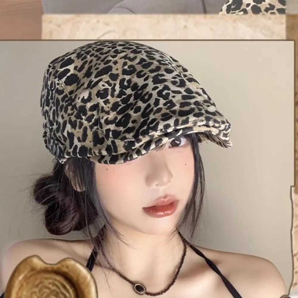 Unisex Leopard Print Newsboy Cap Men British Painters Hats Autumn Winter Berets Adjustable Flat Peaked C Hip Hop Berets XJ250807