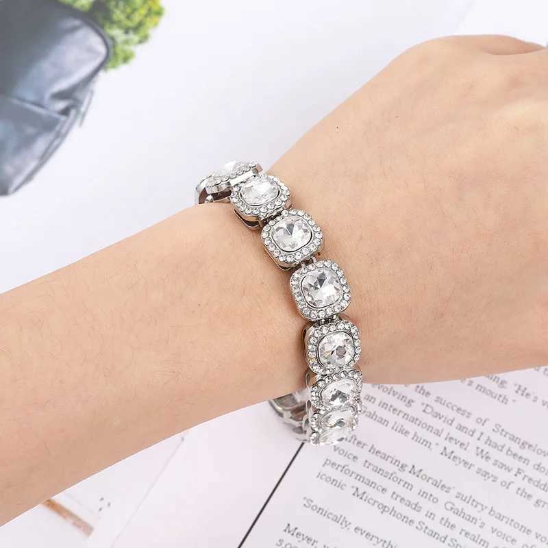 13MM Wide Ice Chain Bracelet for Men and Women Hip Hop Hand Chain Jewelry Accessories W250807