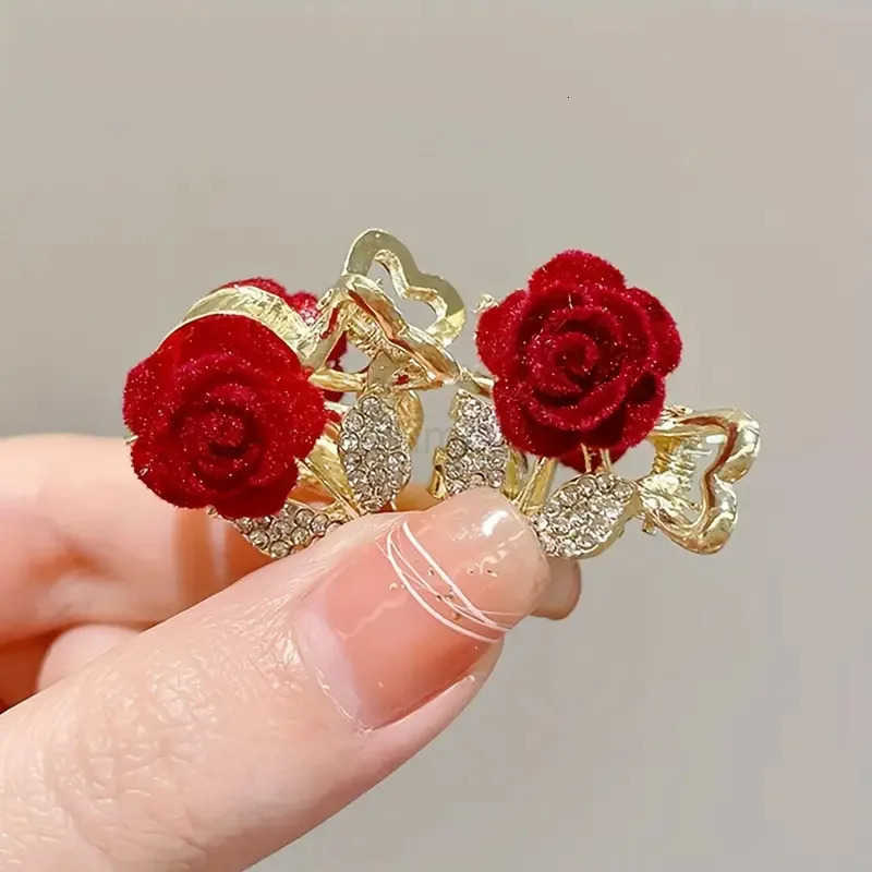 Red Rose Flower Small Hair Claw Rhinestone Rose Flower Grab Clip Fairy Hair Clips Woman Forehead Broken Hair Bangs Clip Headwear U250807