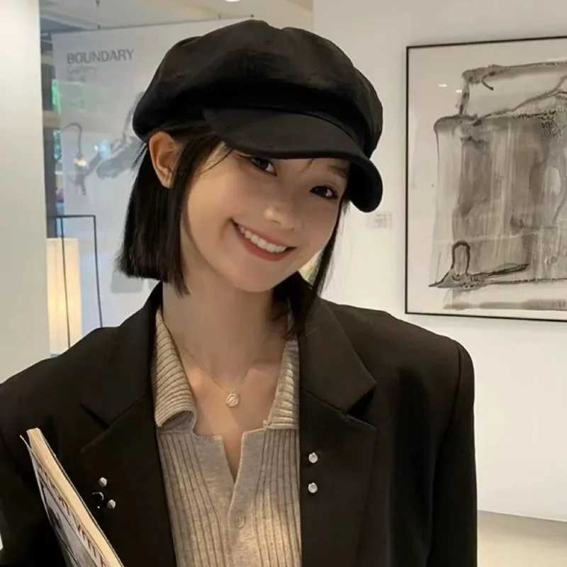 Womens Winter Vintage Berets Cs French Artist Warm Waffle Hat Female Solid Octagonal Hats Fashion Casual Autumn C XJ250807