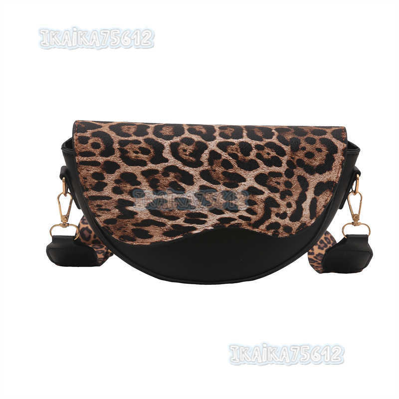 Niche Design Simple Saddle Bag Trendy Versatile Small Square Bag Wide Shoulder Strap Leopard Print Single Shoulder Crossbody Bag 2024 H250806