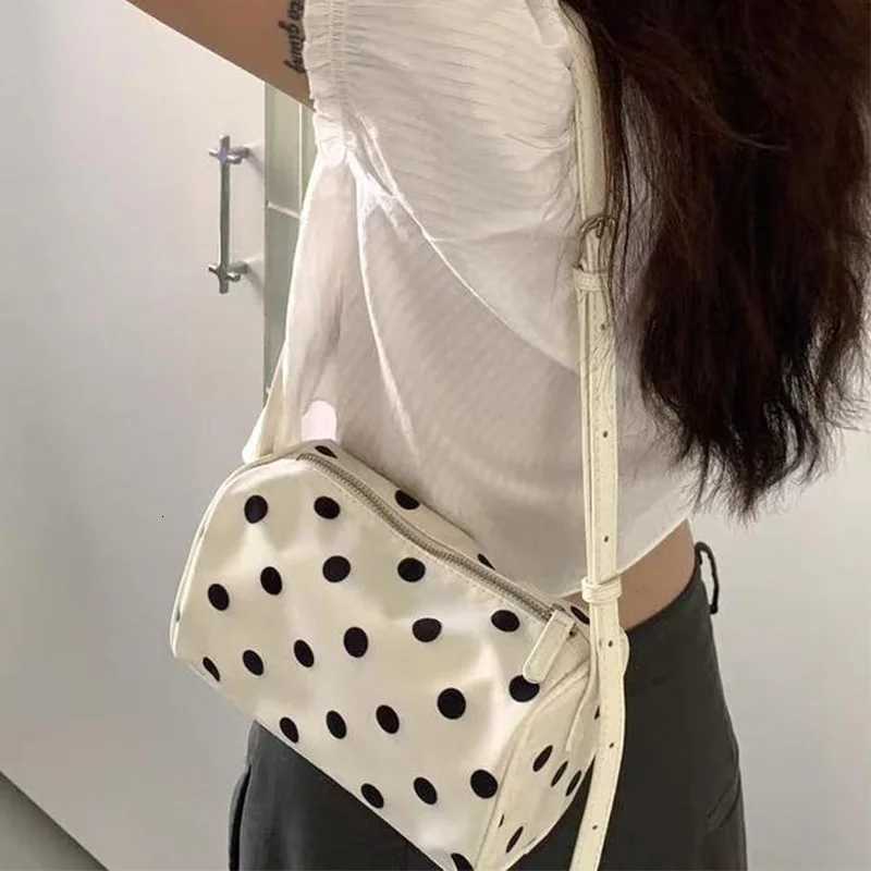Designer Polka Dot Shoulder Bag Casual Chic Toast Handbag Women Zipper Pillow Bag Korean Style Everyday Commuter Purse White Z250807