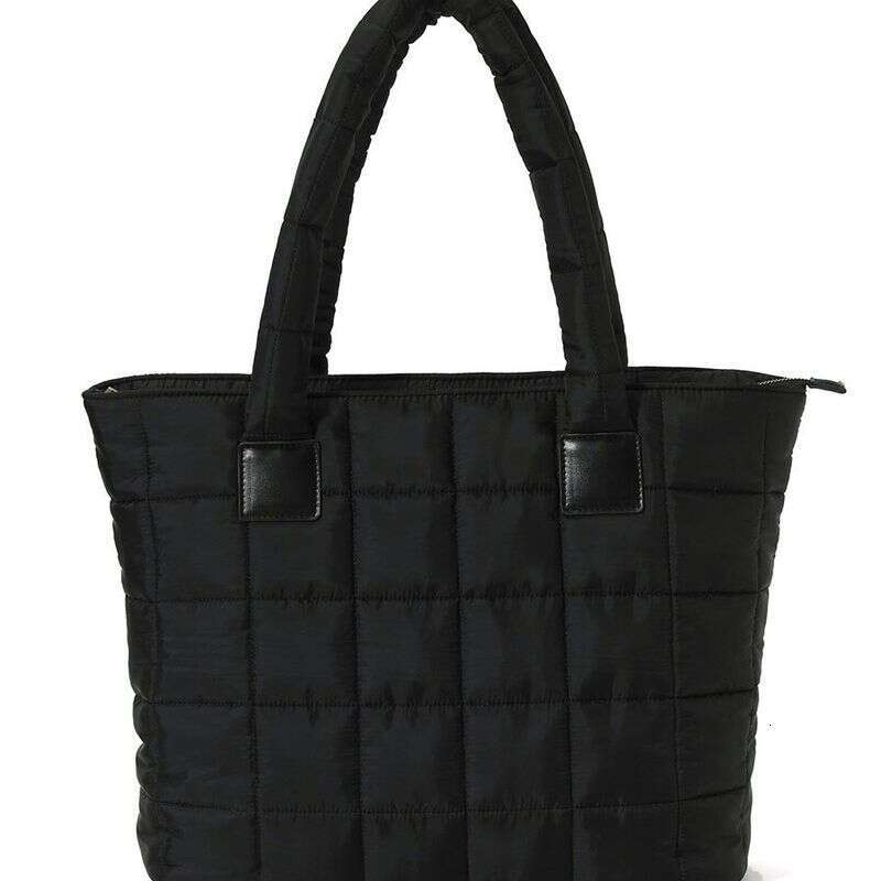 2025 New Simple Style Black Quilted Shoulder Hipster Bag