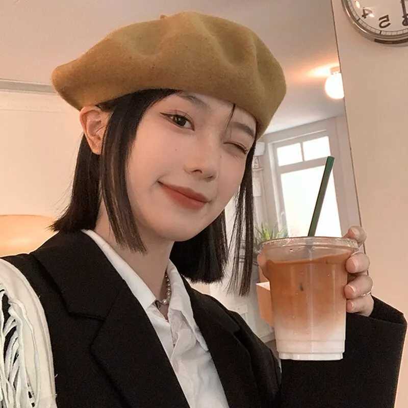 100% Wool Berets French Artist Style Warm Winter Beanie Hat Soft Retro Plain Beret Solid Color Women Elegant Comfortable Cs XJ250807