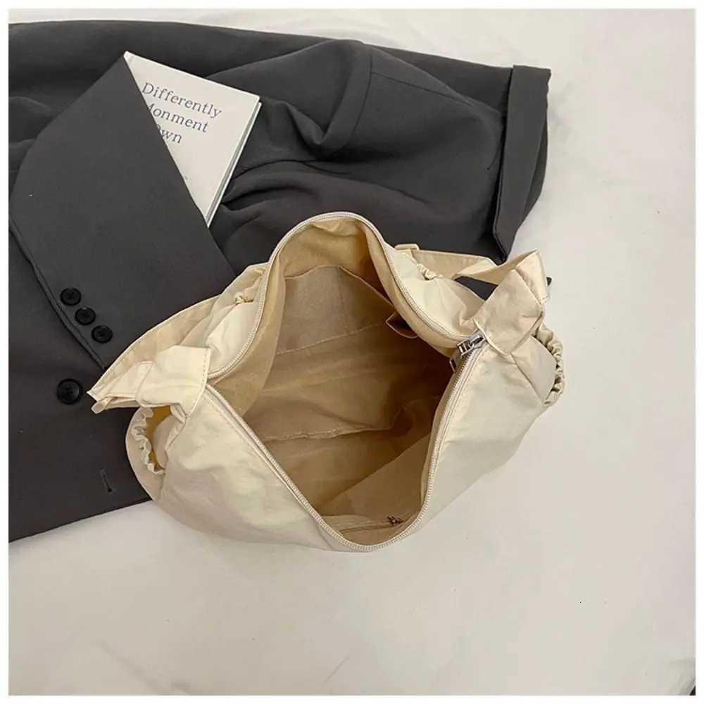 2024 Korean Style Nylon Shoulder Bag Handbag Lightweight Crossbody Bag Tote Bag Pleated Drawstring Bag Travel Z250807