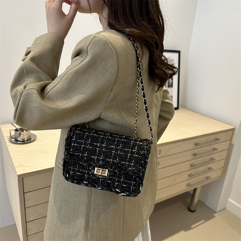 Free Shipping Designer Luxury Trendy Women's Handbag New Fashion Woolen Plaid Crossbody Bag Simple Chain Personality Single Shoulder Small Square