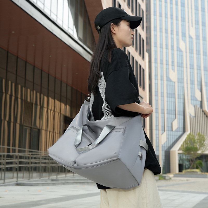 Large Capacity Travel Multifunctional Couple Style Sports Fiess Short Trip Storage Women's Bag