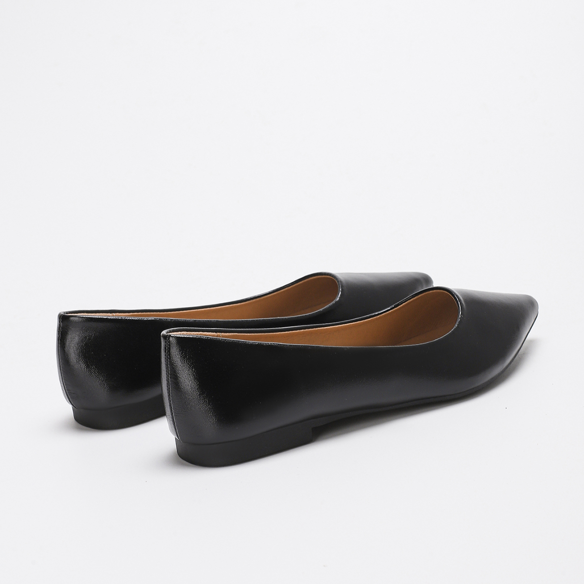 Sandals A new solid color elegant style shallow toe pointed flat shoe for office and outdoor use, a versatile and comfortable commuter must-have for w