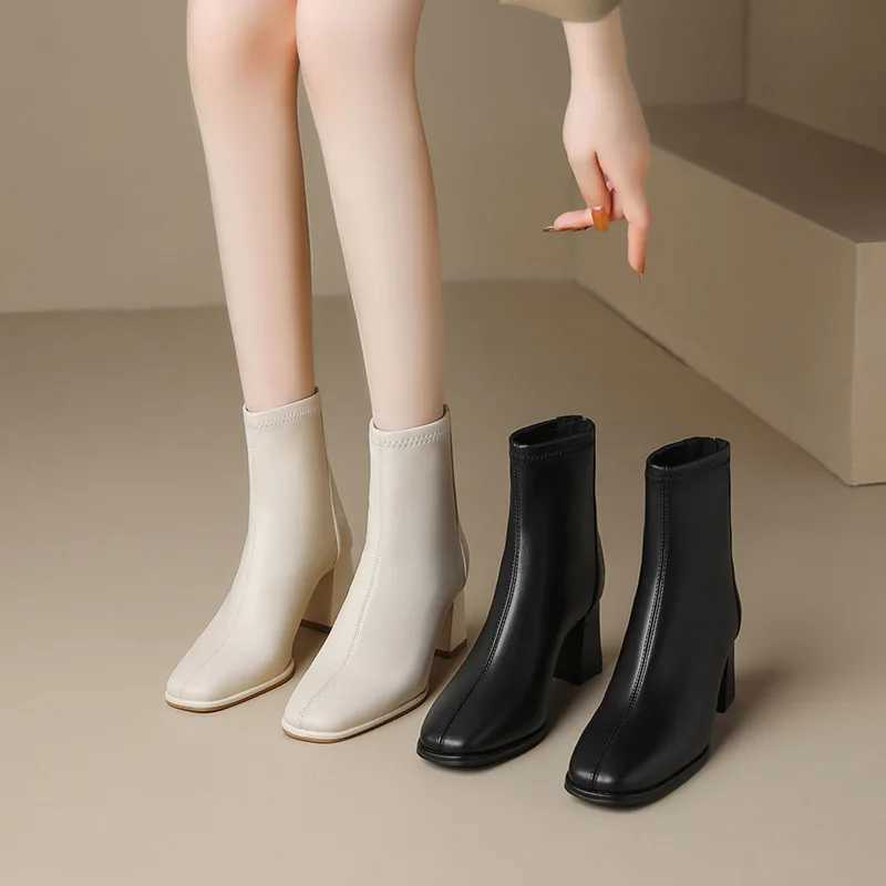 2025 Autumn Winter Women Soft Leather Plus Veet Heel Ankle Boots Square Toe Zipper Ladies Short Boots Womens BootsXJ250807