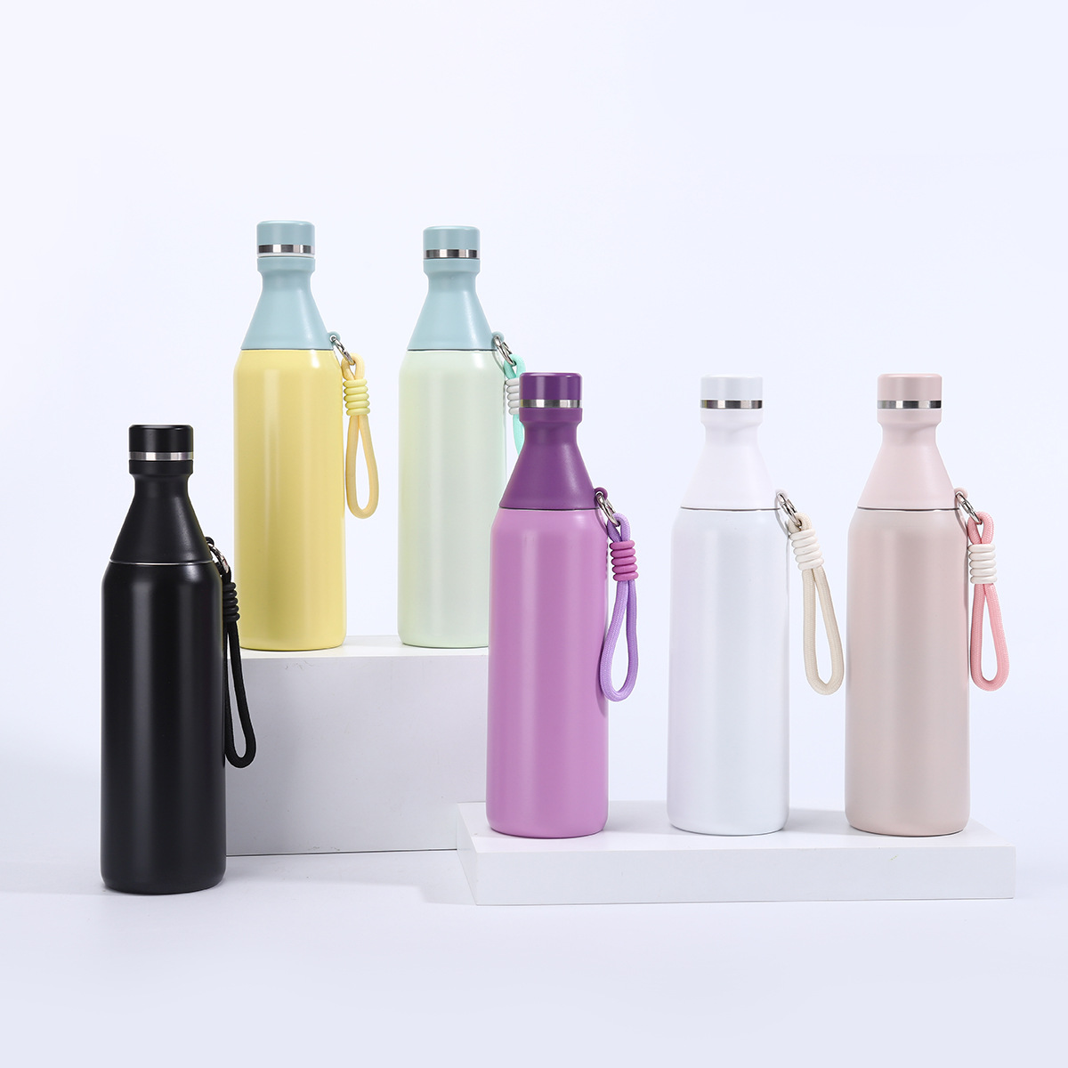 20oz Stainless Steel Insulated Travel Mug Double Wall Thermal Coffee Cup Water Flask with Carrying Handle for Outdoor Use Portable Sports Bottle W2602