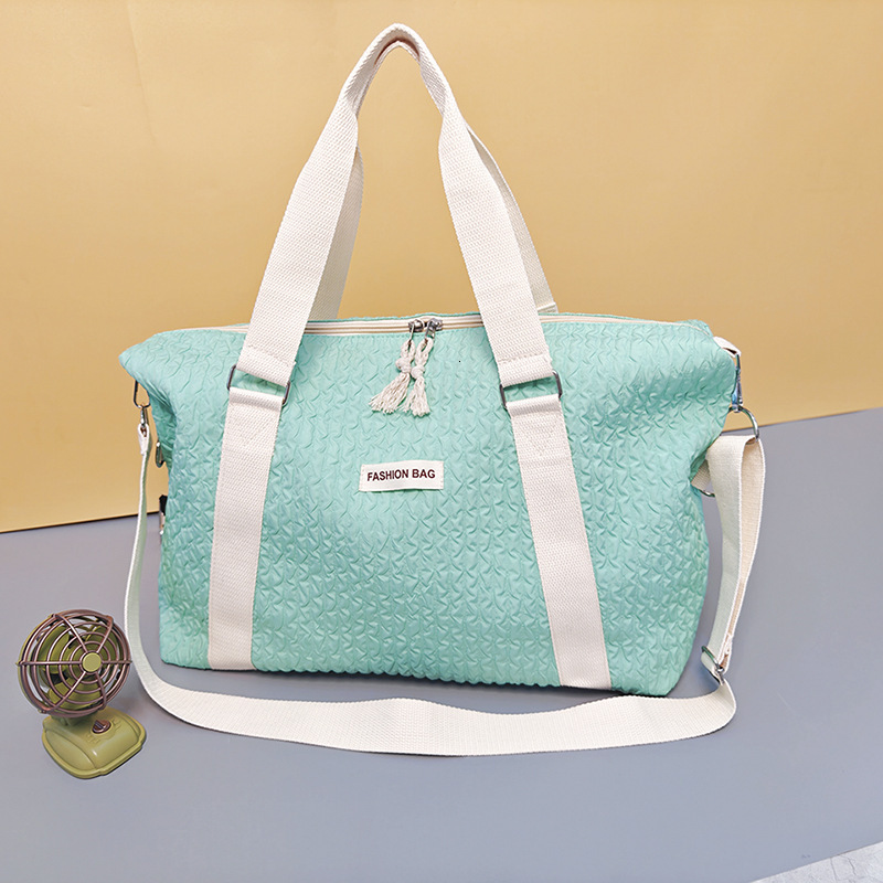 Short Trip Women Large Capacity Handbag Dry Wet Separation Multifunctional Yoga Small Fresh Lage Storage Bag