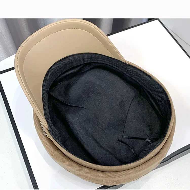 Autumn Winter Woolen Newsboy Hat for Women Vintage Solid Flat Top Berets with Chain Ladies Military Painters C 2022 XJ250807
