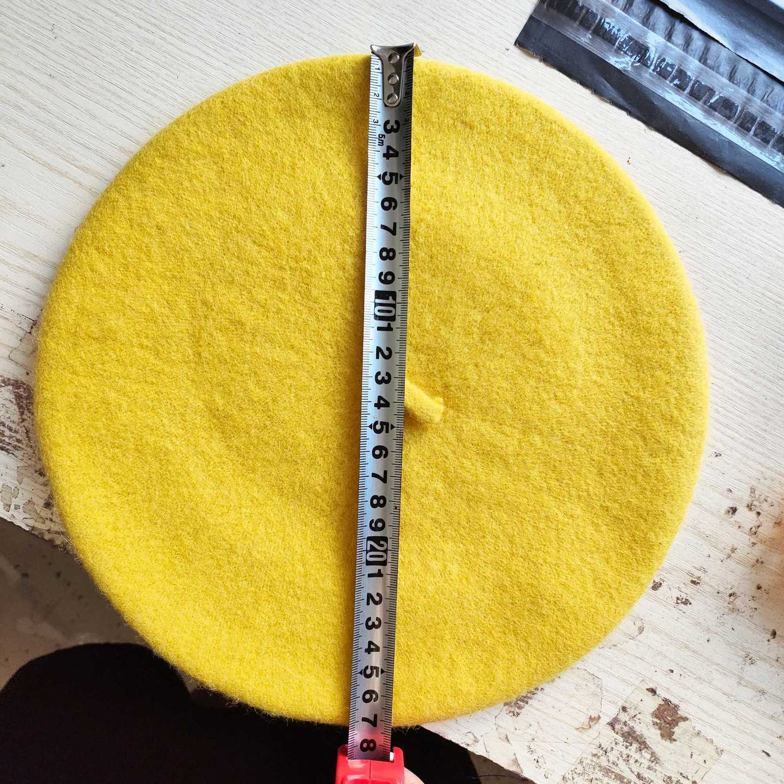 Red wool beret French artist style warm winter beanie retro solid color beret for women Korean wool beret XJ250807