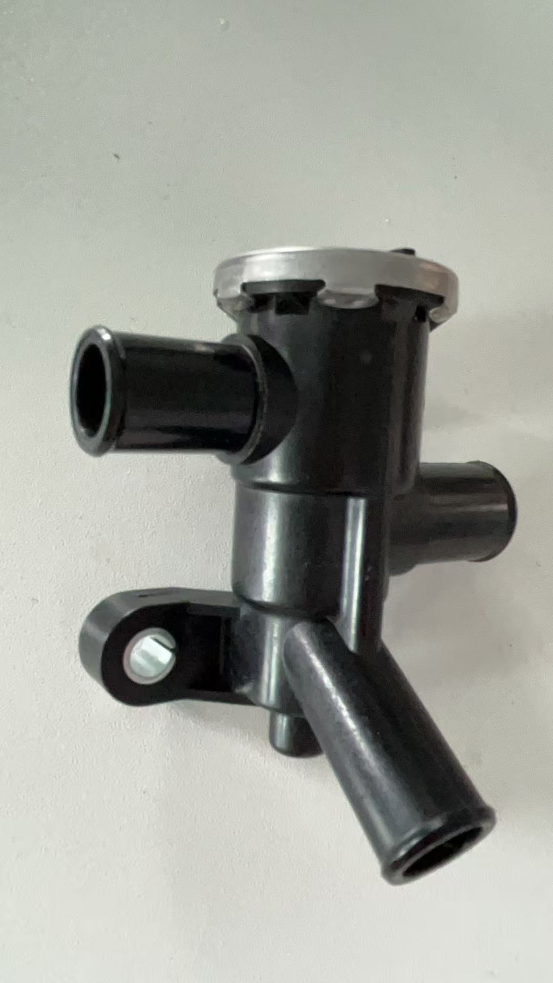 Durable Aluminum Automotive Thermostatic Valve Ensuring Optimal Temperature Regulation