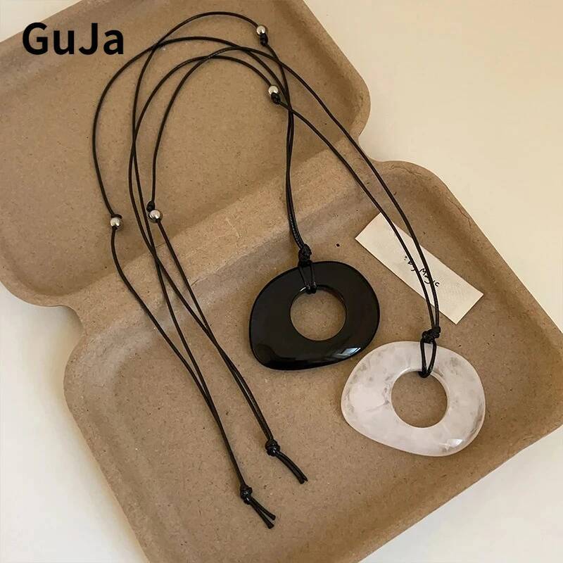 Fashion Jewelry Vintage Temperament Resin Geometric Pendant Necklace For Women Accessories Gifts 2025 Trend New Hot Sale Jewelry for Women