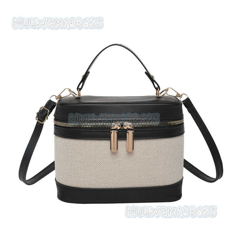 2025 New Niche Design Fashion Leopard Print Portable Makeup Bag Handbag Crossbody Small Square Bag H250806