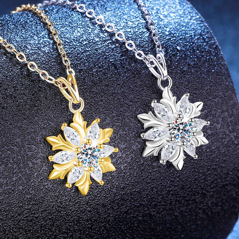 Moissanite S Sterling Sier Romantic Snowflake Necklace Fashionable Light 2025 New Style Elegant Collarbone Chain for Women