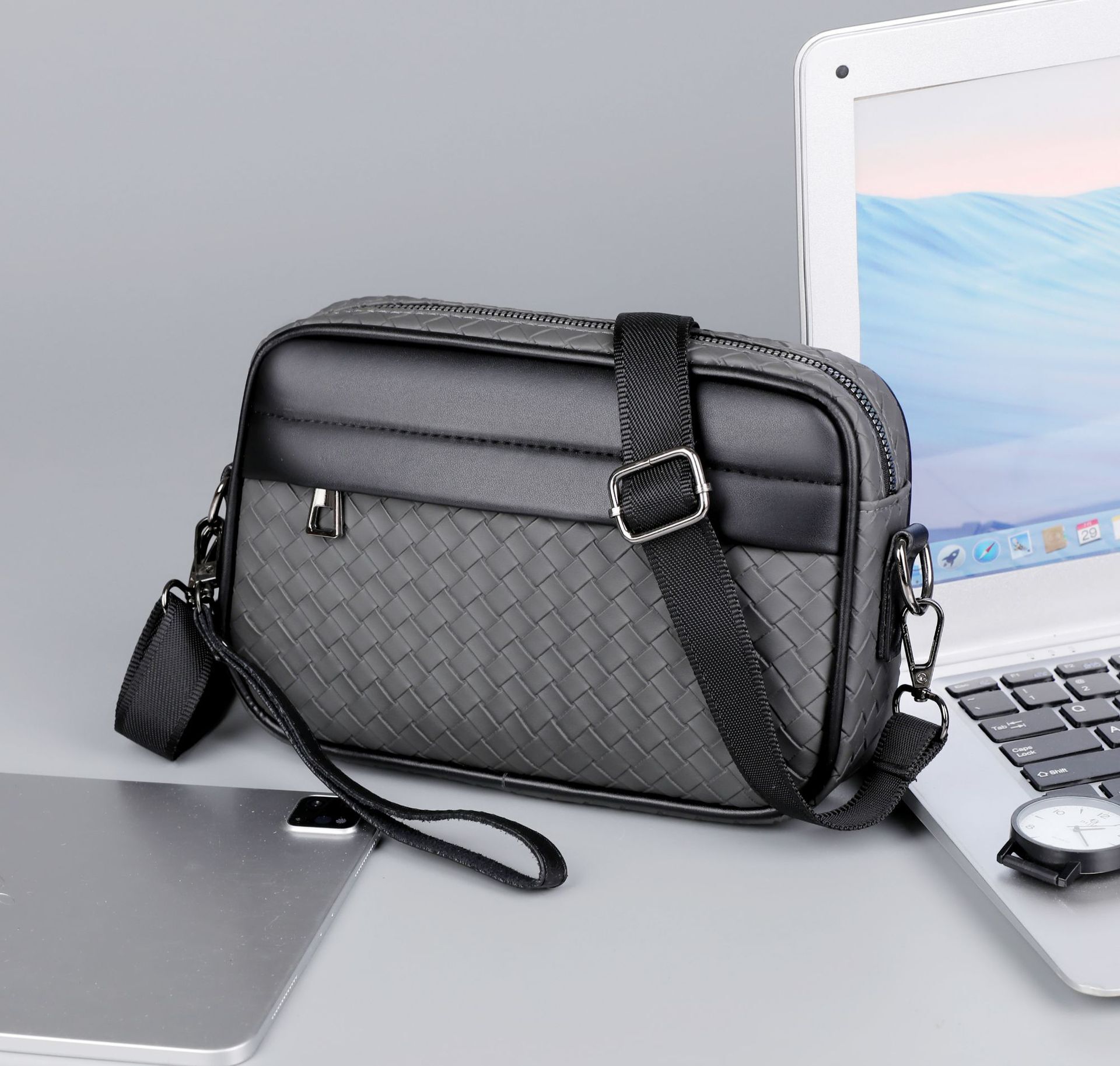 Men's Crossbody Designer Bag Bag New Clutch Bag Business Versatile Woven Plaid Casual Trendy Bag Cross-border Luxury Bag Outdoor Single Shoulder 