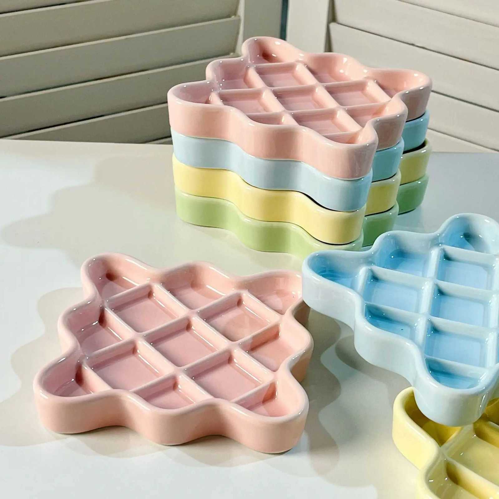 Creative Ceramic Dopamine Pet Canned Licking Plate Prevent Choking Dog Food Pot Prevent Black Chin Cat Slow Food Plate Y250806