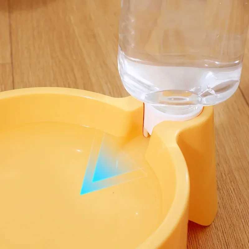 Dog Bowl Water Bottle Dog Feeder Automatic Water Bowl for Dogs Drinking Cat Feeder Bowl Pet Drinking Bowls Puppy Accessories Y250806