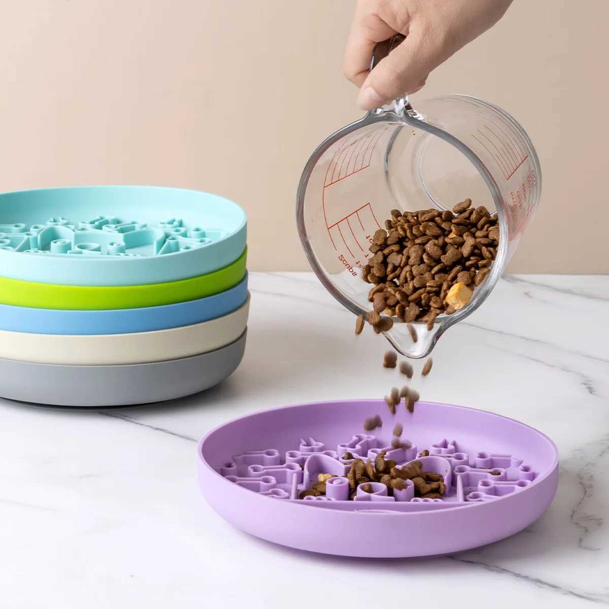 1Pc Silicone Pet Slow Feeder Food Lick Mat Anti-Slip Lick Bowl for Dogs and Cats Y250806