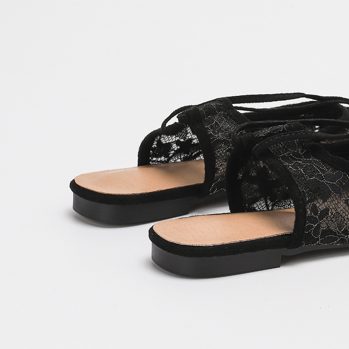 women's flat single shoe New black and white moonlight bow decoration breathable strap, ultra-light shallow-mouthed square toe, casual, comfortab