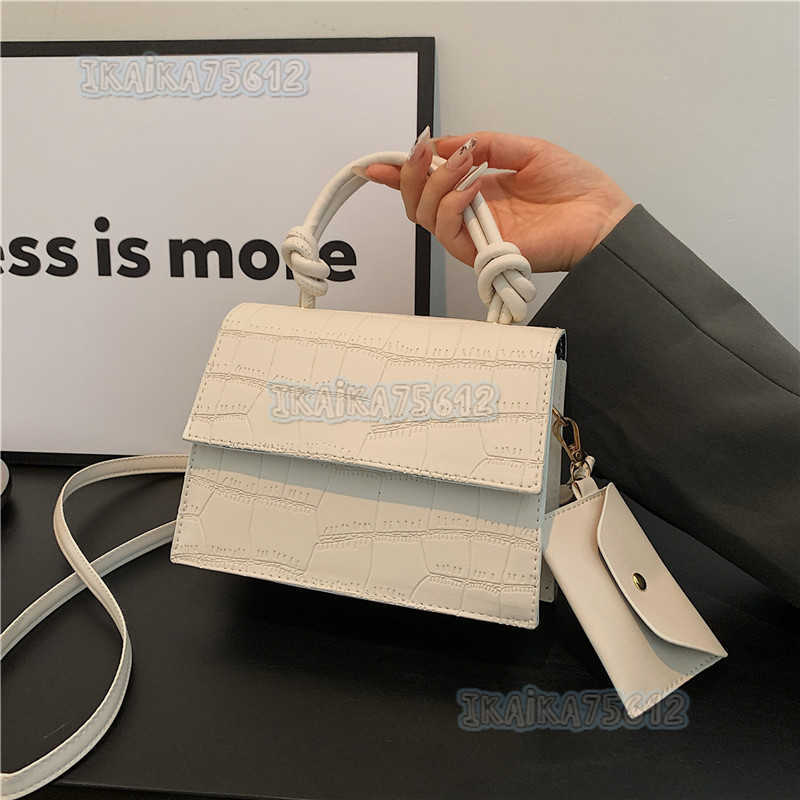 Trendy Fashion Simple Celebrity Stylish Handbag 2023 New Versatile Crossbody Bag Small Square Bag for Women H250806