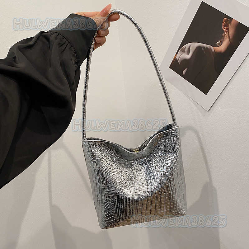 New Crocodile Pattern Bucket Bag 2024 Autumn New Versatile Shoulder Bag Niche Stylish Handbag H250806
