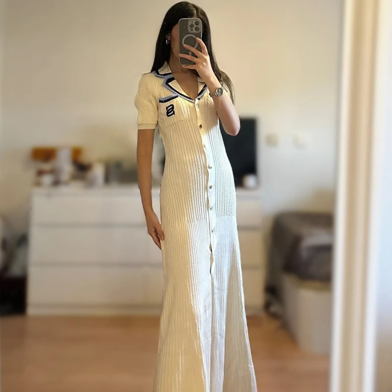 YuooMuoo Fashion Knitted Maxi Dress Pockets Turn-down Collar Long Shirt Dress Lady Sweater Robes 250806