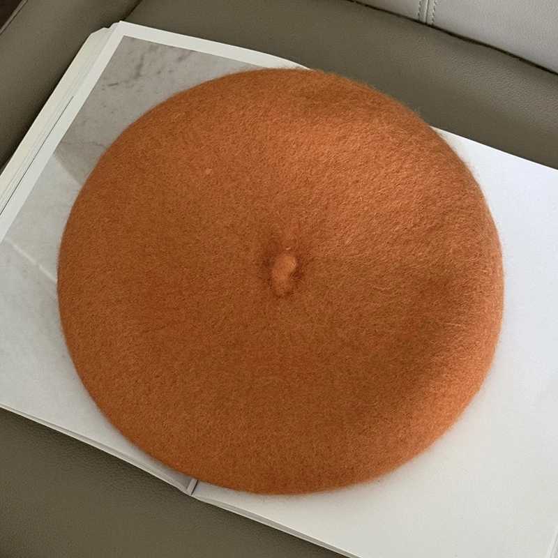 Luna Dolphin Women 90% Wool Mushroom Yellow Berets Autumn Winter Deep Eaves Knitting Artist C Painter Beanie Hat Sweet Color XJ250807