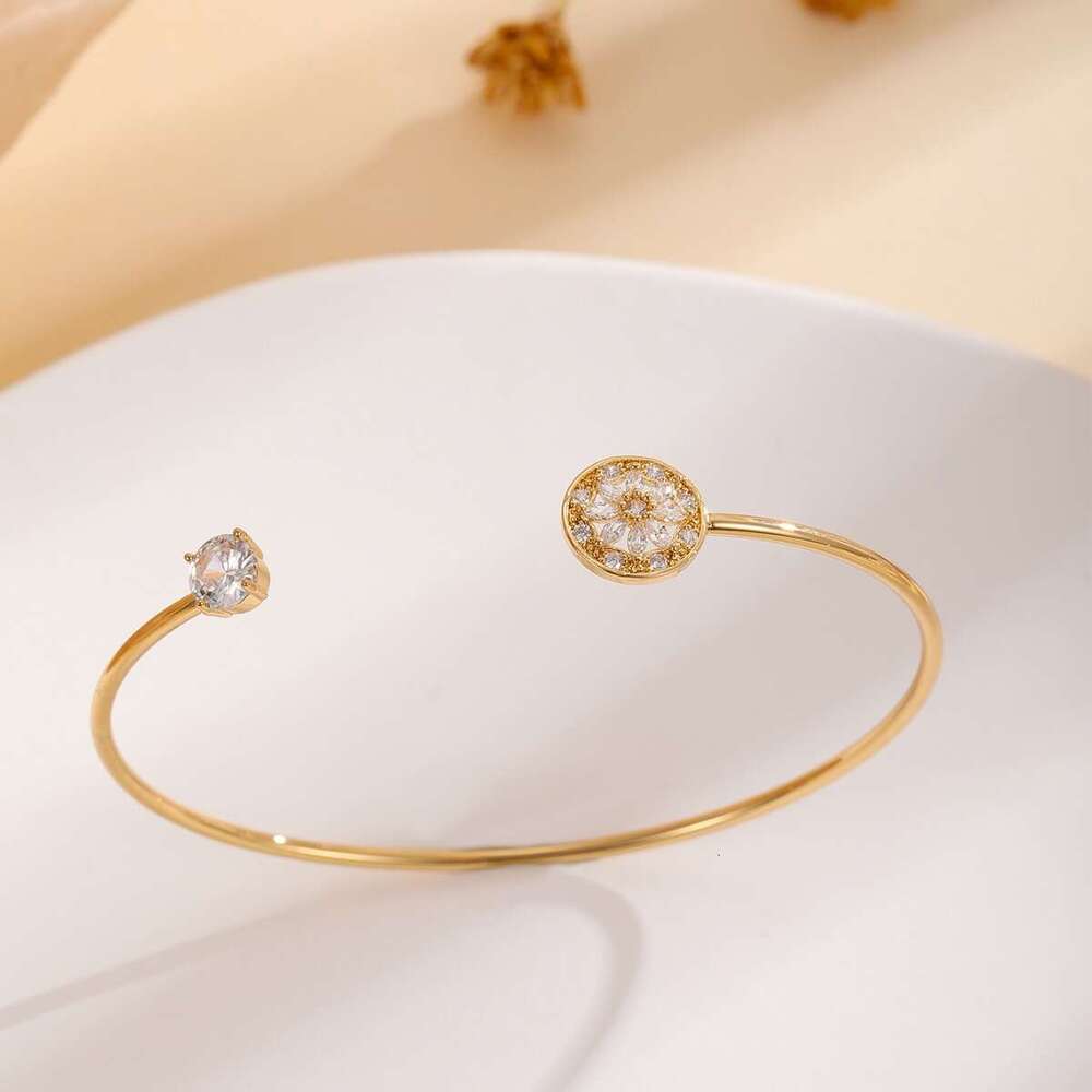 Personalized Simple Style Round Copper Inlaid Zircon Adjustable Open Bracelet