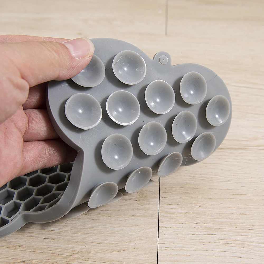 1PC Dog Slow Food Pad Bone Silicone Pet Licking Pad Y250806