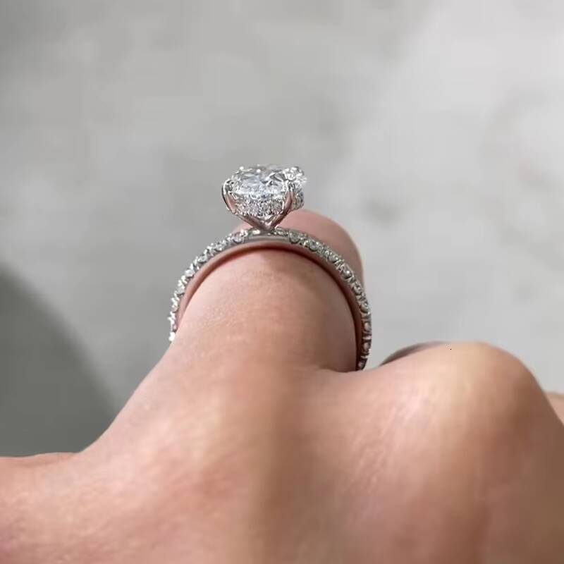 Custom Women 18K Solid Gold Jewelry 3Ct Oval Moissanite Ring with Hidden Halo Wedding Moissanite Engagement Rings