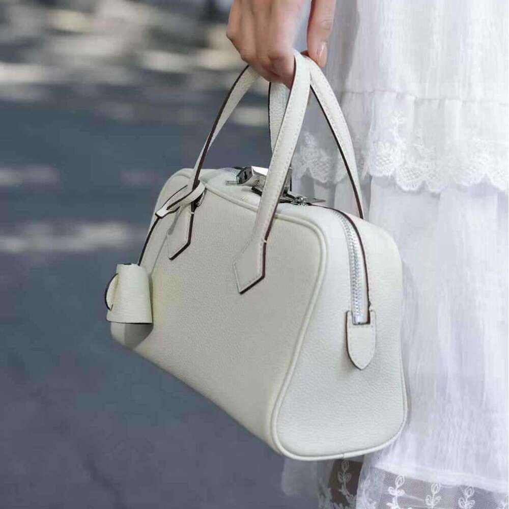 2025 New Luxury Top Layer Cowhide Victorian Genuine Leather Women's Simple Bowling Underarm Bag Handheld Crossbody