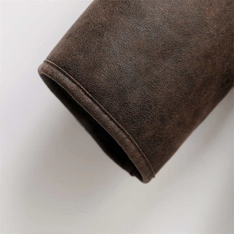 Winter Women Lamb Wool Thickened Jacket Vintage Turn Down Collar Leather Outwear Single Breasted Pockets Streetwear Warm Jackets 250804