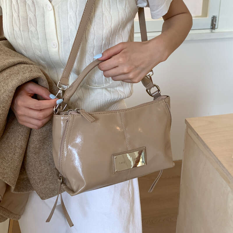 Minimalist Handbag for Women 2025 Autumn Free shippng New Korean Version Versatile High-end Fashion Casual Trendy Underarm Shoulder Bag