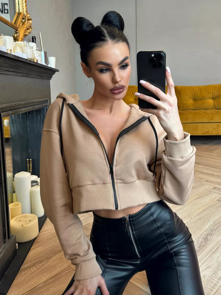 Free Shipping Designer Hoodie 2025 New Women's Long Sleeved Hooded Zipper Cardigan Sexy Exposed Waist Wool Sportswear