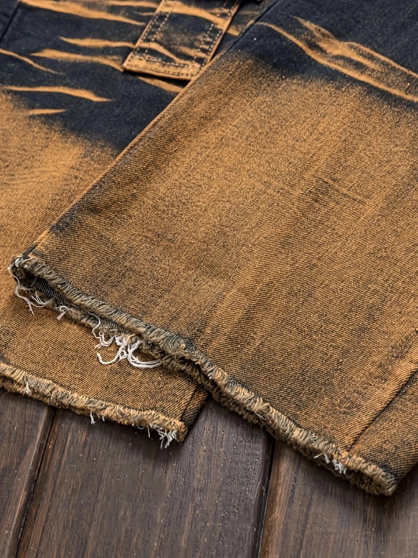 Mens straight ripped jeans fashionable camouflage printed street fashion 250807