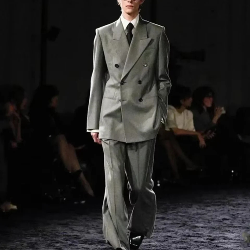 Smart Causal Grey Suit For Men Double Breasted Lapel Loose 2 Piece Jacket Pants Office Daily Prom Terno Masculinos Completo 250807